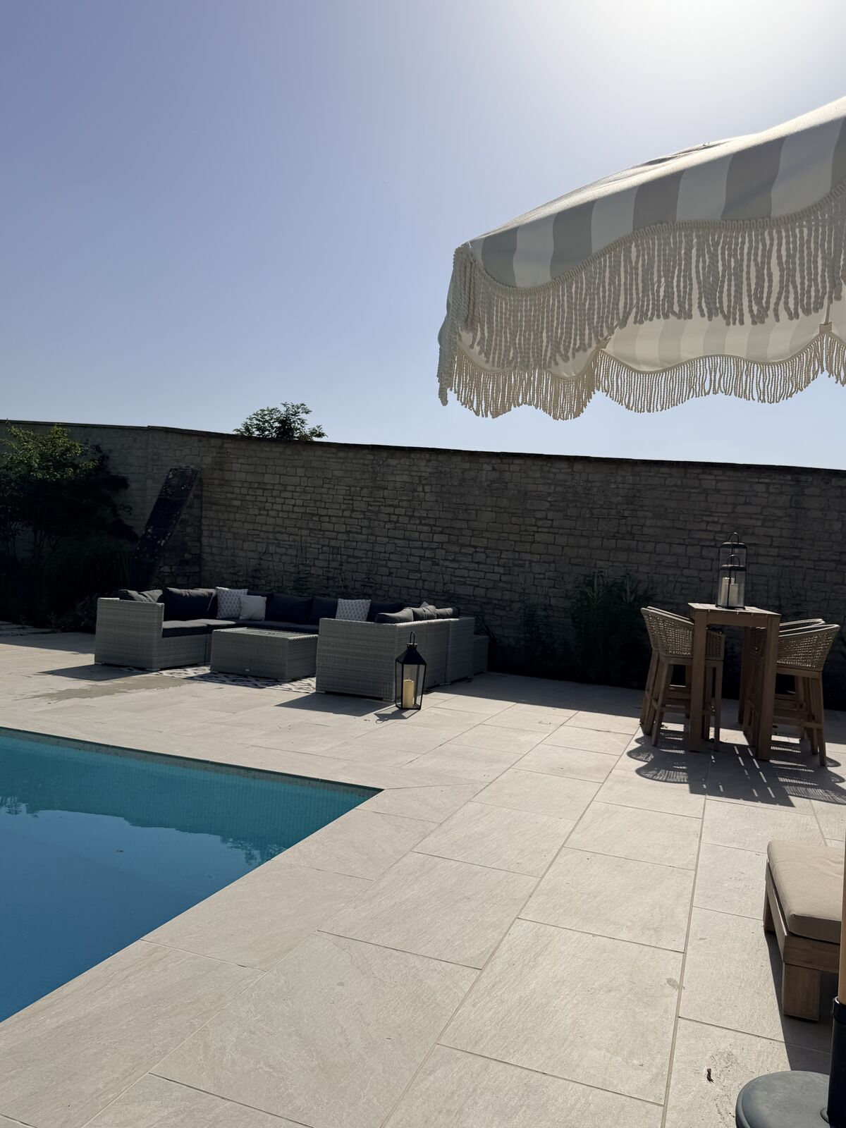Hanham House — outdoor pool