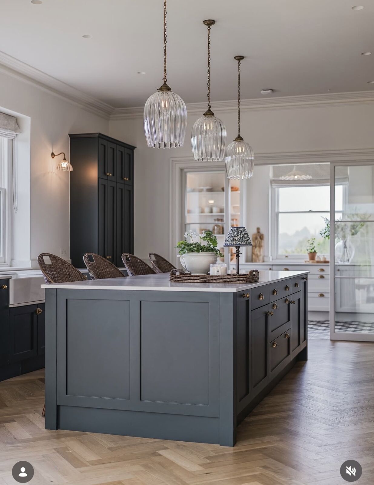 Kitchen island