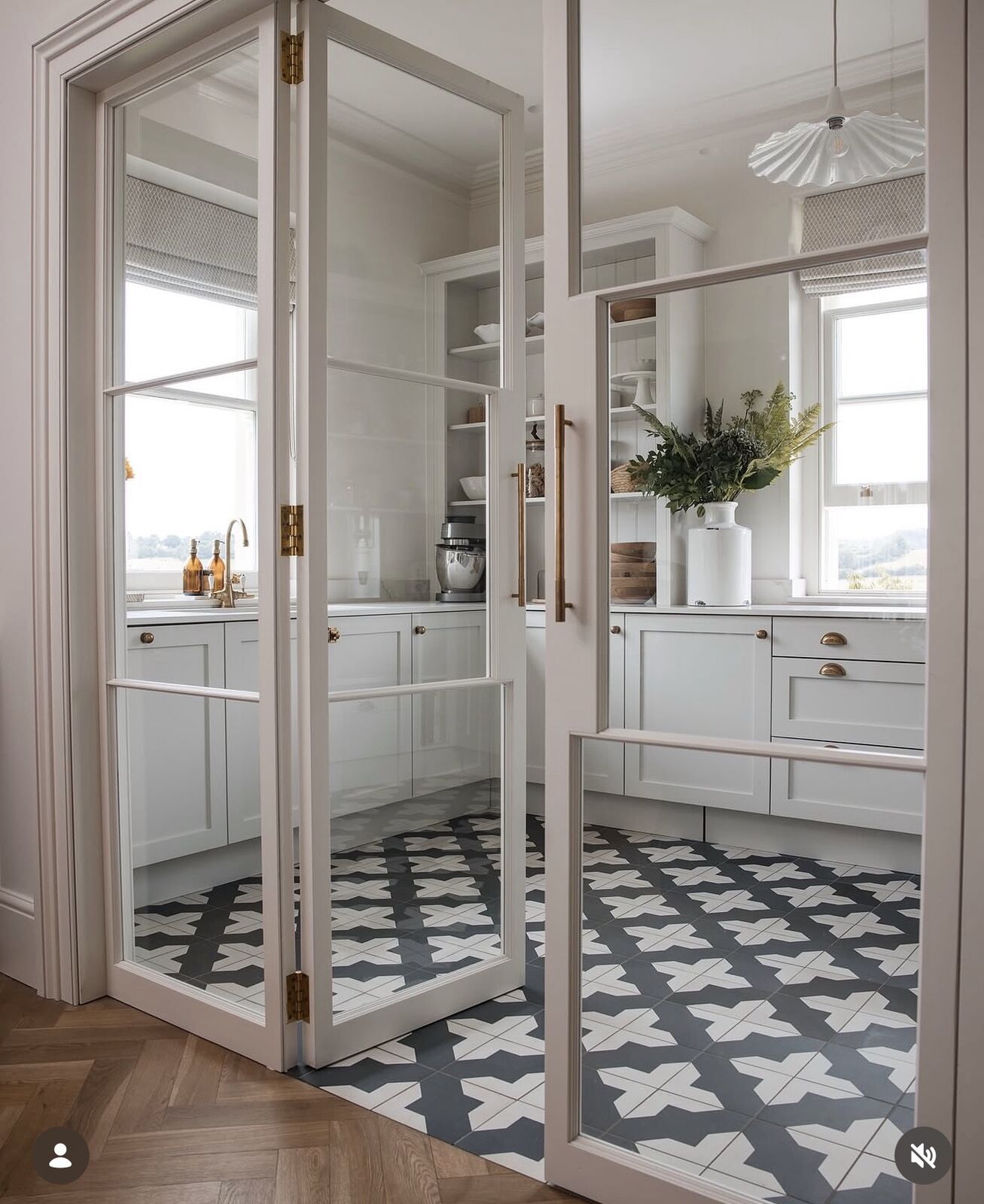 Hanham House — bathroom